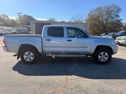Used 2007 Toyota Tacoma PreRunner image 8
