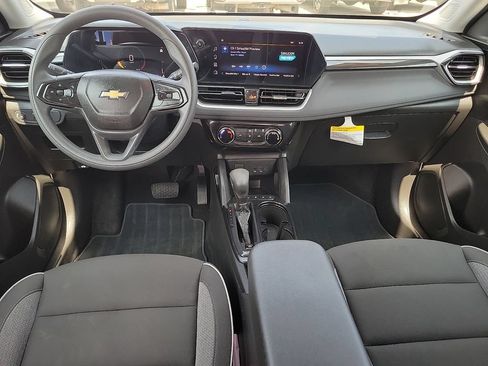 Used 2024 Chevrolet TrailBlazer LT FWD image 21