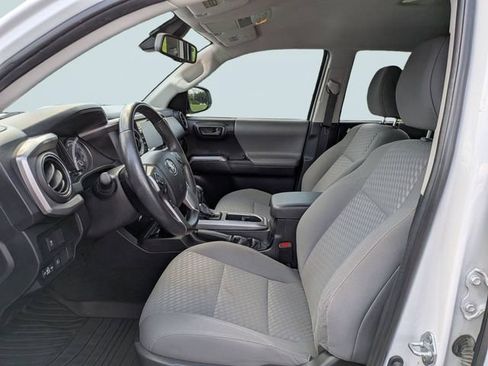 Used 2022 Toyota Tacoma SR5 RWD image 20