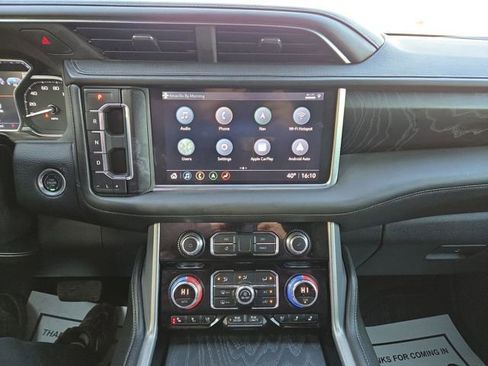 Used 2021 GMC Yukon XL Denali w/ Denali Premium Package image 24