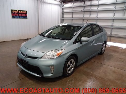 Used 2014 Toyota Prius Three image 4