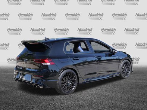 Used 2024 Volkswagen Golf R AWD/4WD image 9
