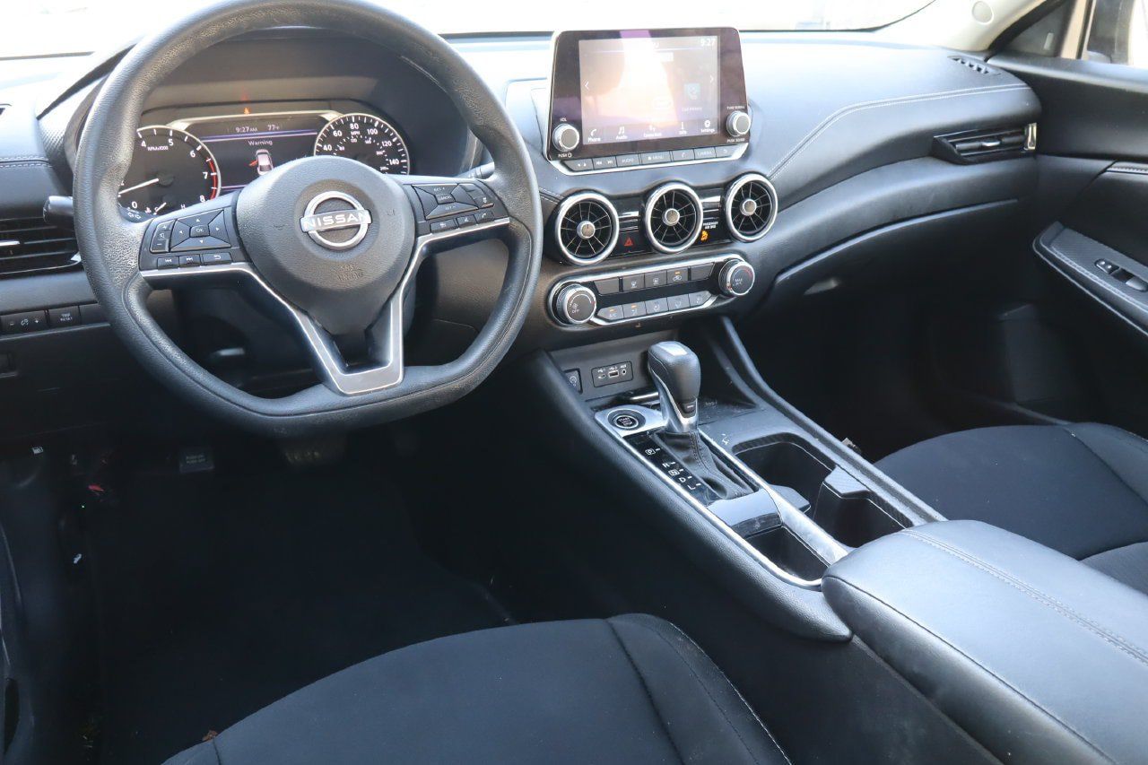 Used 2024 Nissan Sentra SV FWD image 4