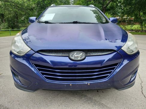 Used 2011 Hyundai Tucson GLS FWD image 2