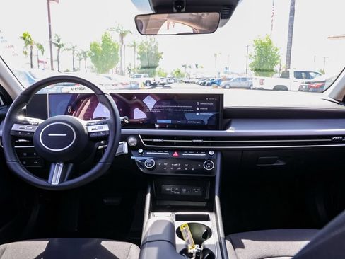 Used 2025 Hyundai Sonata SEL FWD image 21