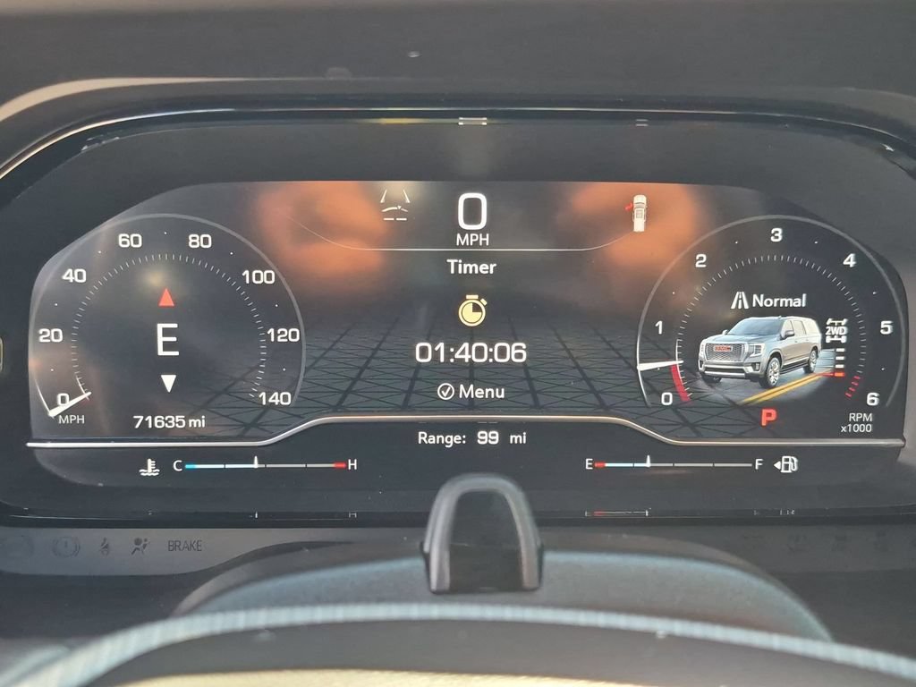 Used 2024 GMC Yukon Denali Ultimate AWD/4WD image 3