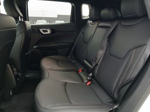 New 2026 Jeep Compass Trailhawk AWD/4WD image 12