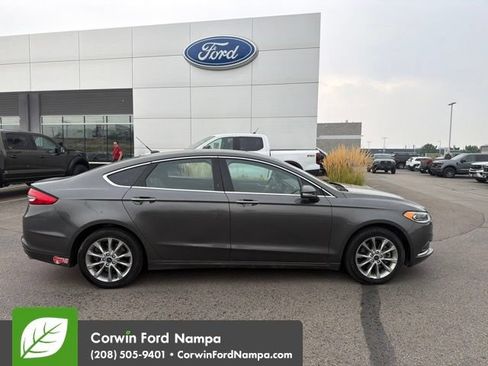 Used 2018 Ford Fusion Energi SE FWD image 4