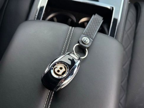 Used 2020 Bentley Continental GT image 17