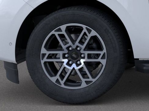 New 2026 Ford Expedition Active AWD/4WD image 19