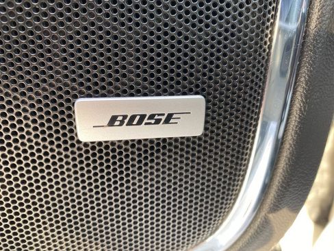 Used 2018 Chevrolet Suburban Premier image 31