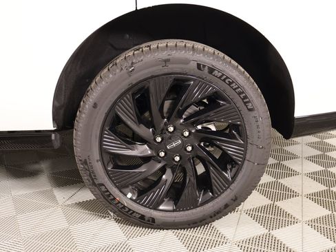 New 2026 Lincoln Navigator Reserve w/ Jet Appearance Package AWD/4WD image 20