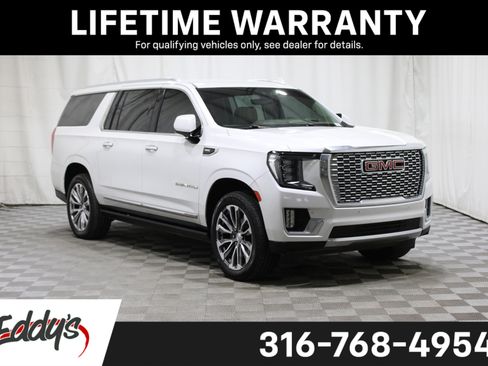 Used 2022 GMC Yukon XL Denali w/ Advanced Technology Package image 1