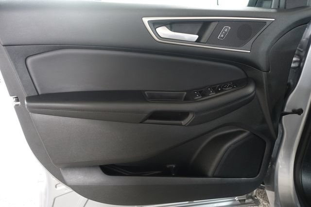 Used 2023 Ford Edge SEL AWD/4WD image 9