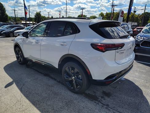 Used 2022 Buick Envision Essence w/ Sport Touring Package AWD/4WD image 6