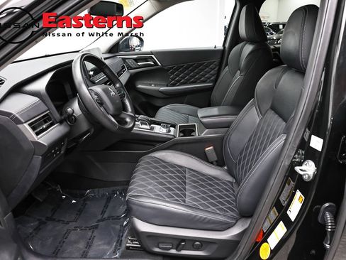 Used 2024 Mitsubishi Outlander SEL AWD/4WD image 13
