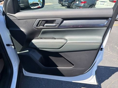 Used 2026 GMC Terrain AT4 w/ Convenience Package III AWD/4WD image 20