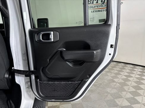 Used 2022 Jeep Gladiator Sport AWD/4WD image 20