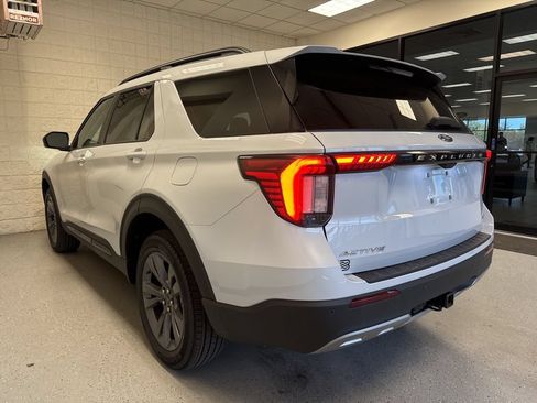 New 2026 Ford Explorer Active w/ Active Comfort Package AWD/4WD image 15