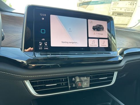 New 2026 Volkswagen Atlas SE image 34