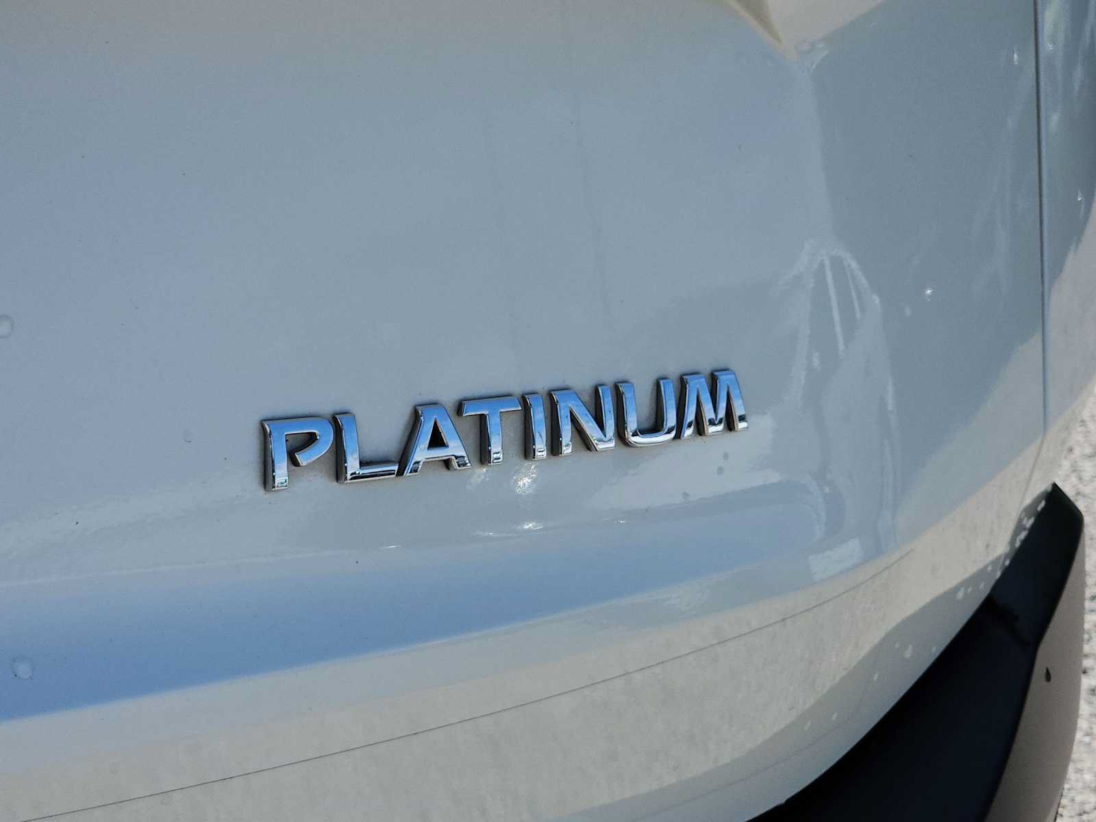 Used 2023 Nissan Rogue Platinum w/ Platinum Premium Package FWD image 14