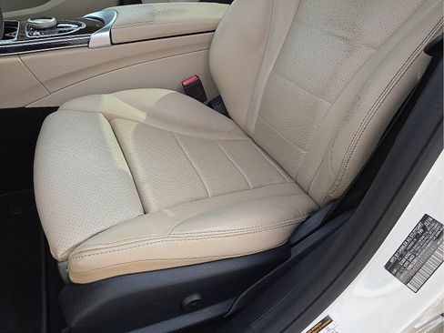 Used 2019 Mercedes-Benz C 300 4MATIC Sedan image 13
