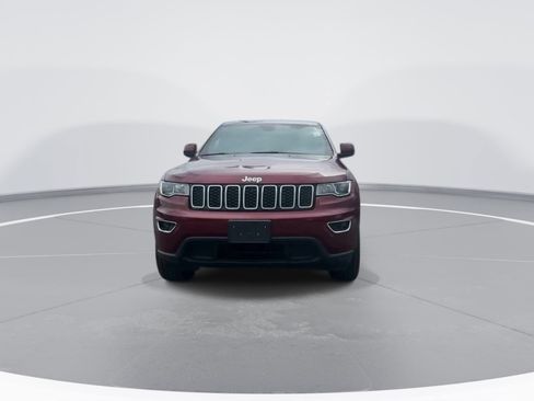 Used 2021 Jeep Grand Cherokee Laredo AWD/4WD image 2