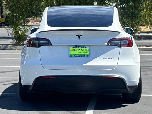 Used 2023 Tesla Model Y Performance AWD/4WD image 12