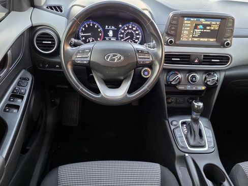 Used 2019 Hyundai Kona SEL image 10