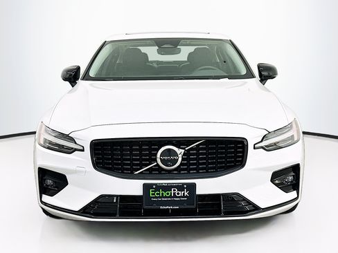 Used 2023 Volvo S60 B5 Plus w/ Protection Package Premier AWD/4WD image 2