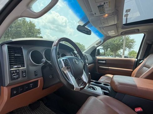 Used 2015 Toyota Sequoia Platinum RWD image 11