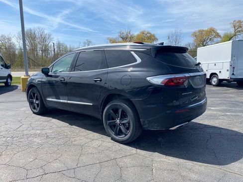 Used 2024 Buick Enclave Essence w/ Sport Touring Edition FWD image 19
