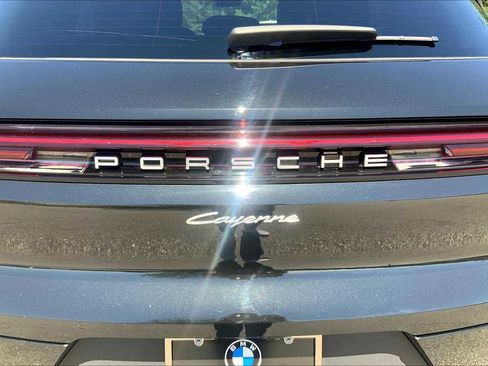 Used 2024 Porsche Cayenne image 26