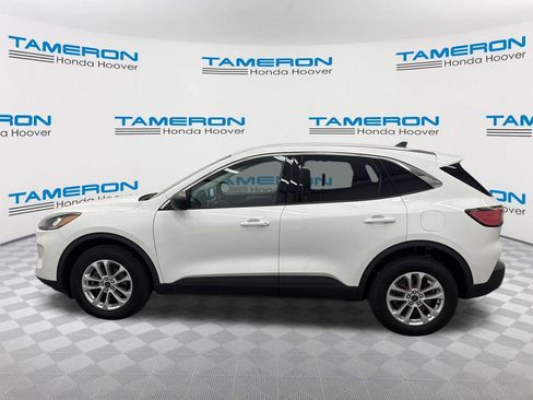 Used 2022 Ford Escape SE w/ Cold Weather Package AWD/4WD image 2