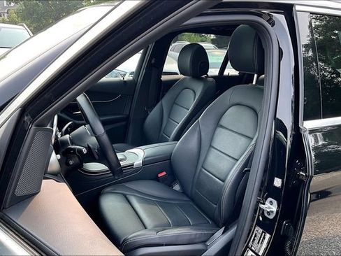 Certified 2022 Mercedes-Benz GLC 300 4MATIC w/ Multimedia Package Lite image 6