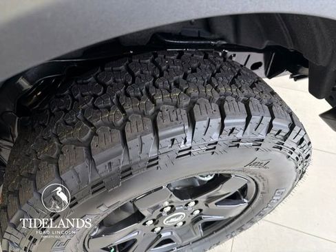 New 2025 Ford Bronco Outer Banks w/ Black Appearance Package image 29