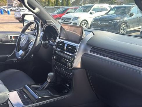 Used 2023 Lexus GX 460 Premium w/ Accessory Package AWD/4WD image 12