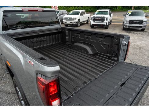 New 2026 GMC Sierra 2500 SLE w/ SLE Value Package; AWD/4WD image 32