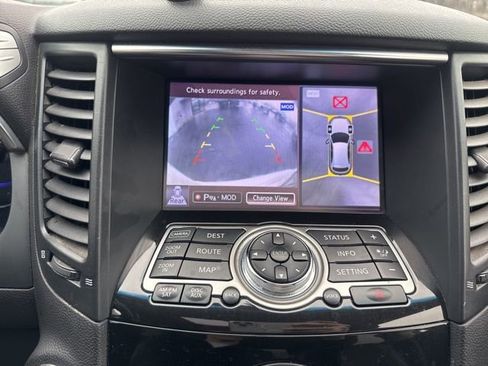 Used 2013 INFINITI FX37 AWD w/ Premium Pkg image 17