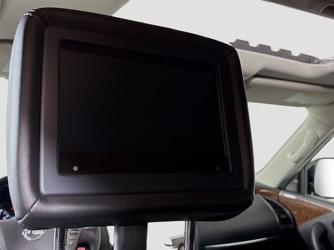 Used 2020 Nissan Armada Platinum w/ Interior Lighting Package AWD/4WD image 26