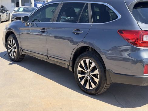 Used 2017 Subaru Outback 2.5i Limited w/ Popular Package #5 AWD/4WD image 9