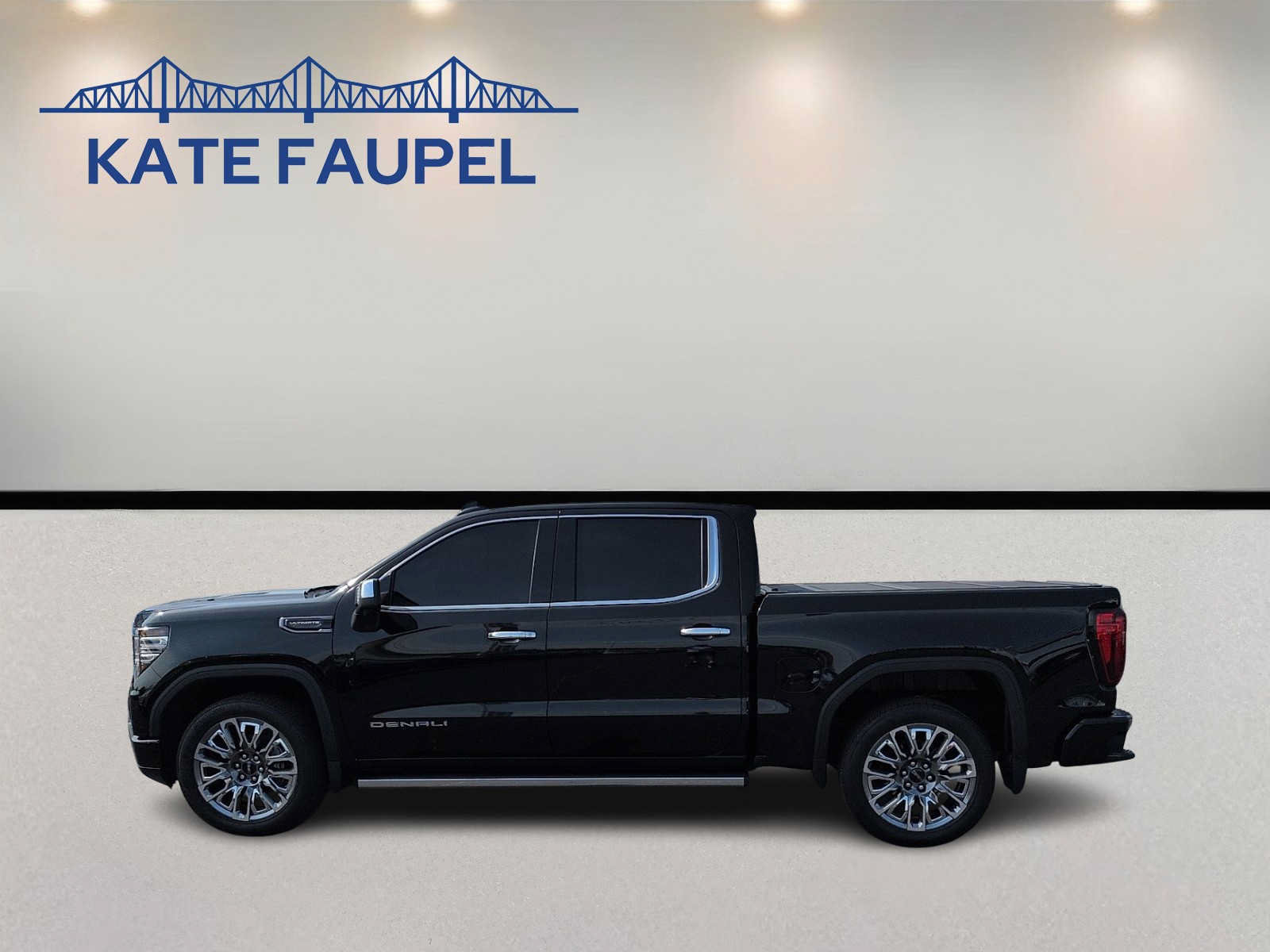 Used 2024 GMC Sierra 1500 Denali Ultimate AWD/4WD image 4
