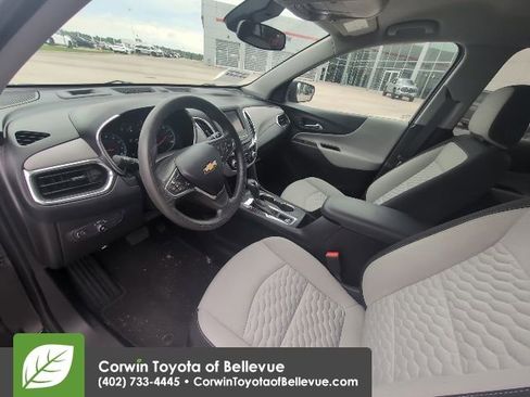 Used 2021 Chevrolet Equinox LS AWD/4WD image 38
