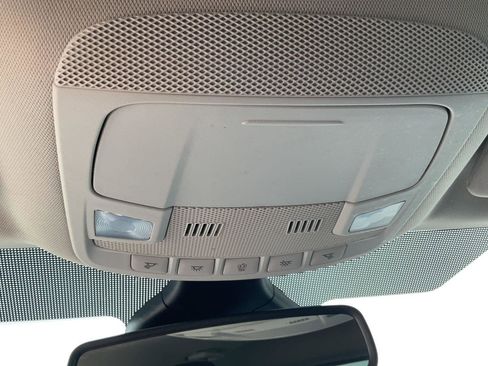 Used 2021 Ford Edge SEL image 17