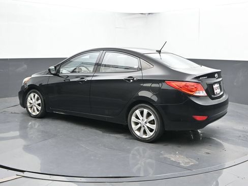 Used 2013 Hyundai Accent GLS w/ Premium Pkg FWD image 8