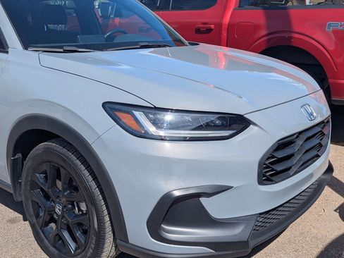 Used 2024 Honda HR-V Sport image 4