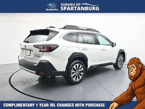 Used 2024 Subaru Outback Touring XT w/ Popular Package #2 AWD/4WD image 8