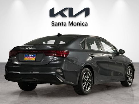 Used 2023 Kia Forte LXS image 5