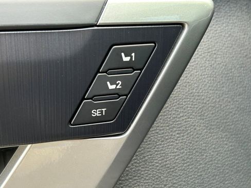 Certified 2025 Toyota Tundra Platinum AWD/4WD image 26