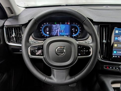 Used 2024 Volvo V90 B6 Cross Country Plus w/ Climate Package image 32